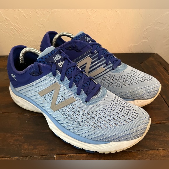New Balance 860 v10 Carolina Blue With Moon Dust Women's Size 12 Sneakers - Picture 1 of 14